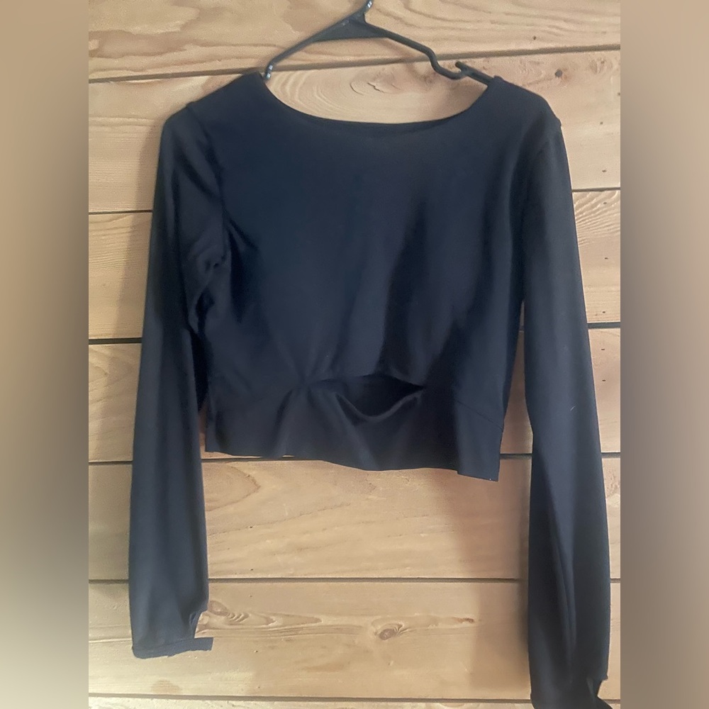 Women’s athletic top